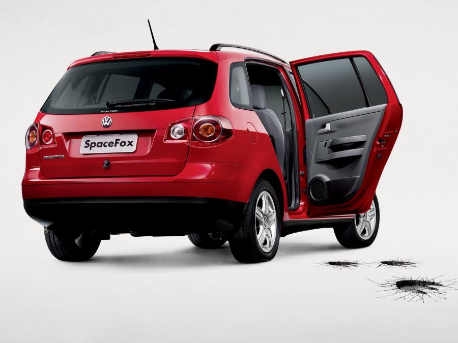  Volkswagen SpaceFox 2006 года  (фото 21 из 21)